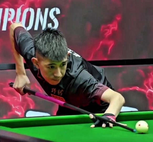 一名具备身 一名具备身