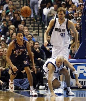 日本队在通 日本队在通